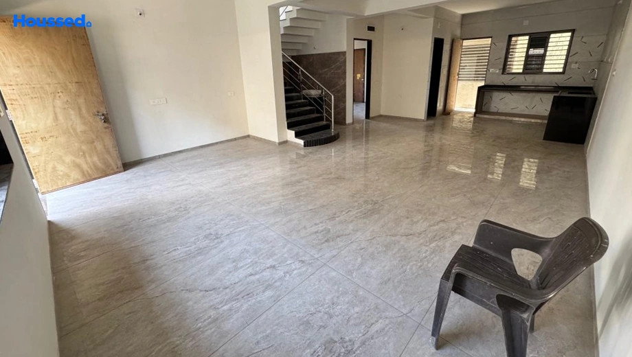 Project Image of 6 BHK House/Villa for Resale in SomnathPark Society, Sargasan - Image 157954