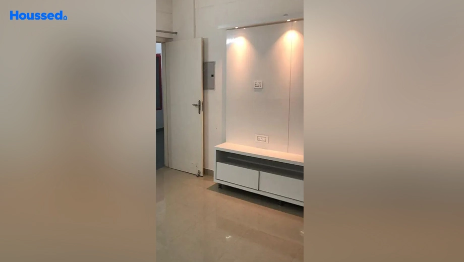 Project Image of 2 BHK Semi-Furnished Flat for Rent in RPS Savana, Sector 88 - Image 158018