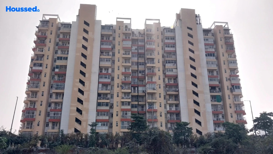 Project Image of 2 BHK Semi-Furnished Flat for Rent in KLJ Greens, Sector 77 - Image 158850