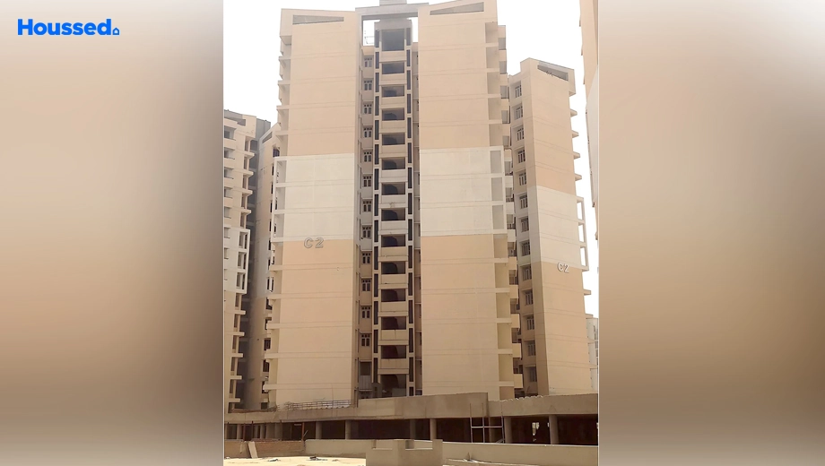 Project Image of 2 BHK Semi-Furnished Flat for Rent in SRS Royal Hills, Sector 87 - Image 158899