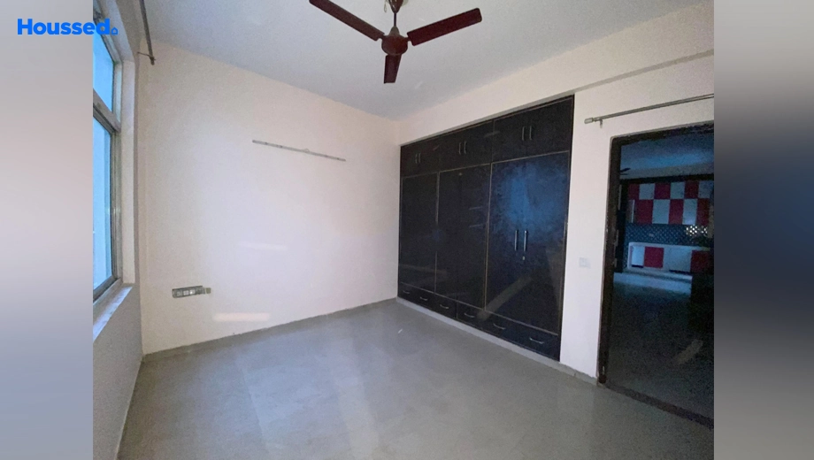 Project Image of 3 BHK Semi-Furnished Flat for Rent in Omaxe New Heights, Sector 78 - Image 159279