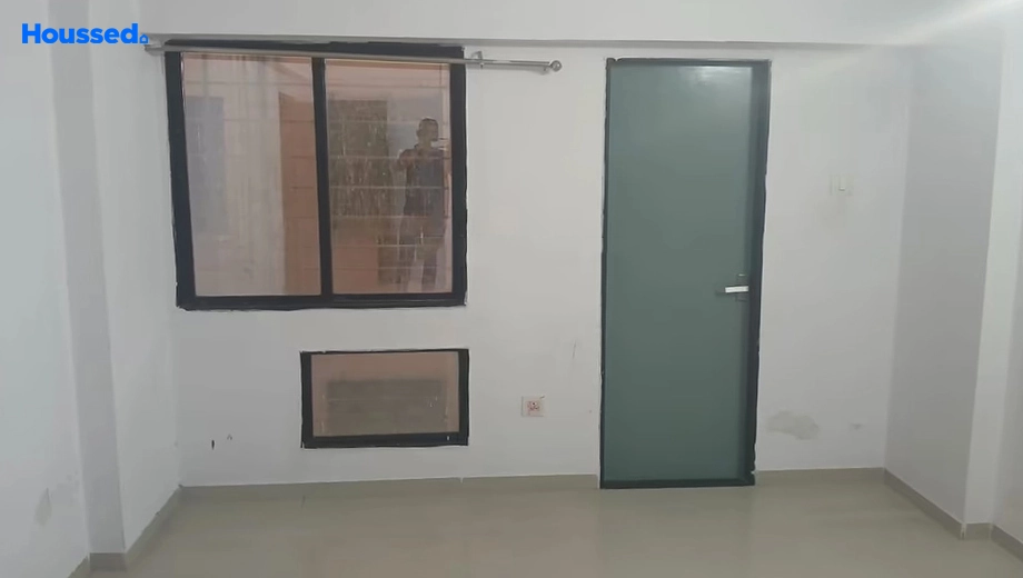 Project Image of 3 BHK Semi-Furnished Flat for Rent in Green City, Pal Gam - Image 159420