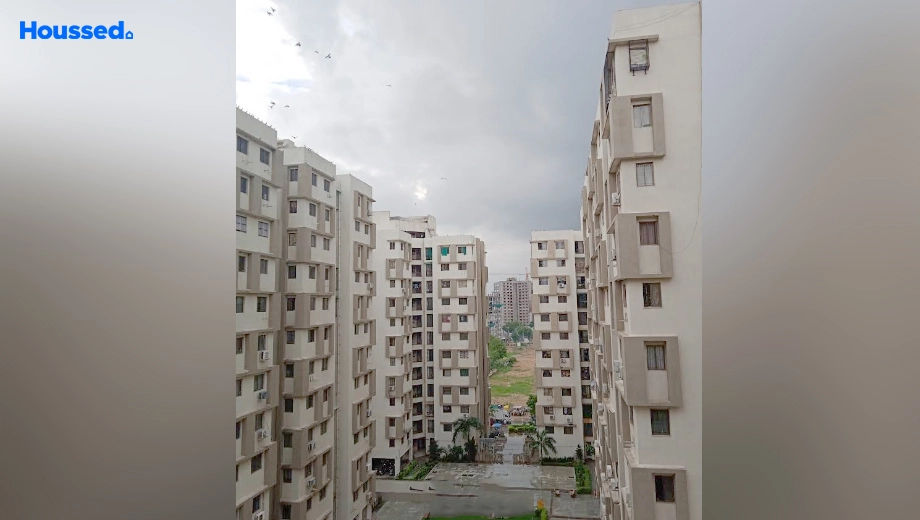 Project Image of 2 BHK Semi-Furnished Flat for Rent in Jasmine Greens, Vaishnodevi Circle - Image 159597