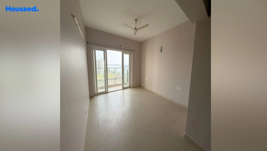 Project Image of 3 BHK Flat for Resale in Prestige Neptunes Courtyard, Marine Drive - Image 160757