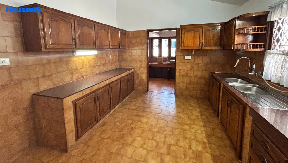 Project Image of 4 BHK House/Villa for Resale in Vyttila - Image 160954