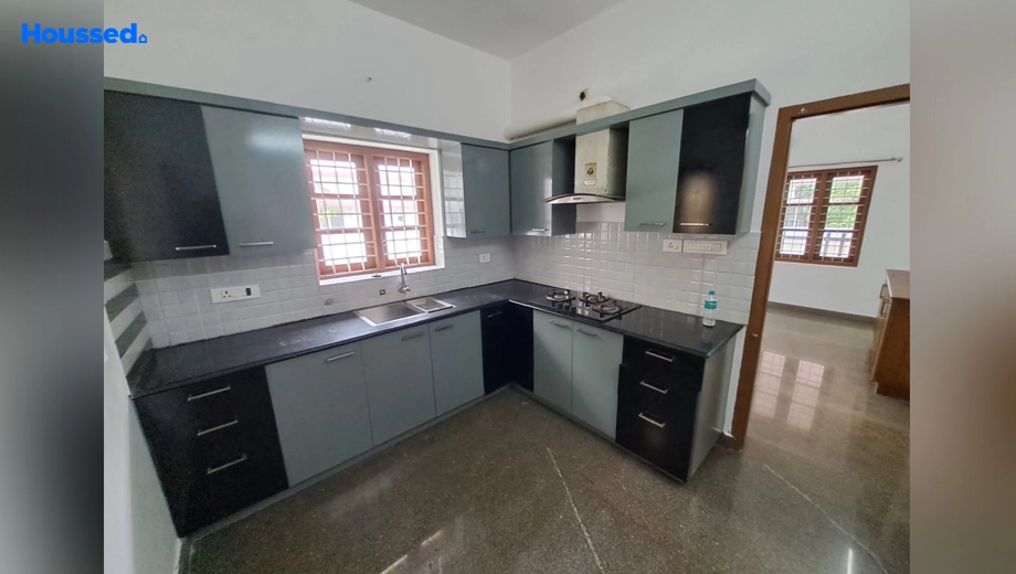 Project Image of 4 BHK House/Villa for Resale in Poonithura - Image 161252