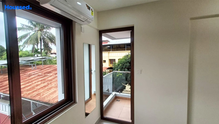 Project Image of 3 BHK Semi-Furnished Flat for Rent in Shenoys - Image 163501