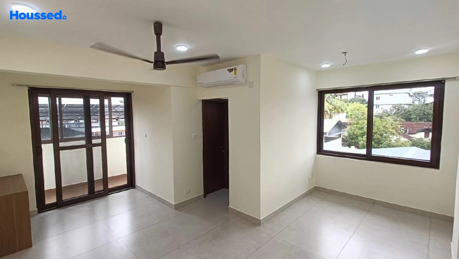 Project Image of 3 BHK Semi-Furnished Flat for Rent in Shenoys - Image 163499