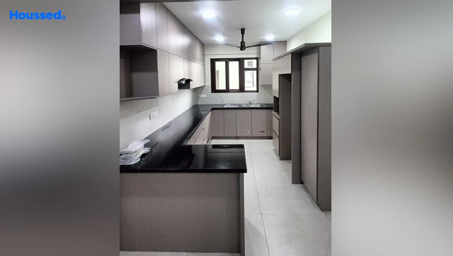Project Image of 3 BHK Semi-Furnished Flat for Rent in Shenoys - Image 163496