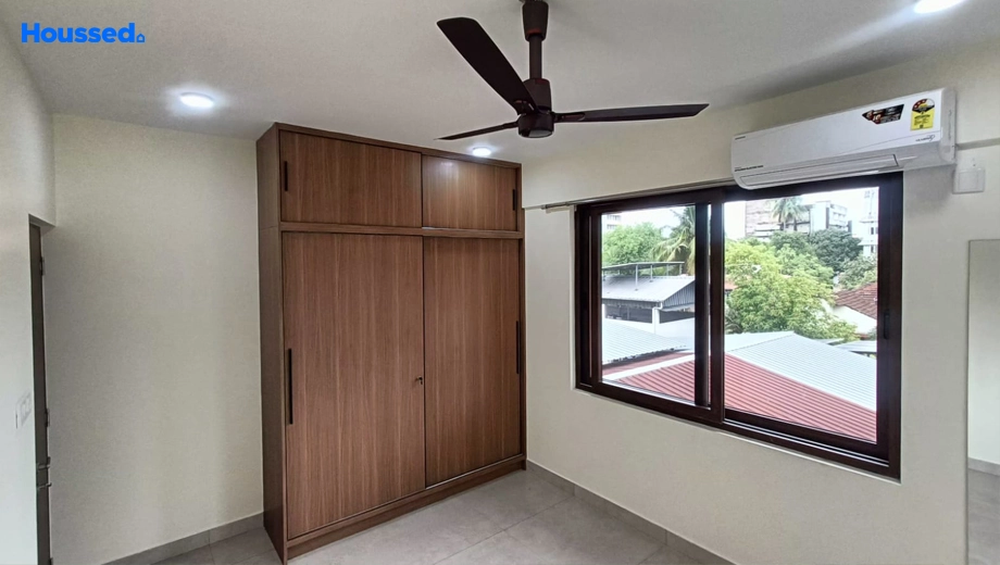 Project Image of 3 BHK Semi-Furnished Flat for Rent in Shenoys - Image 163500