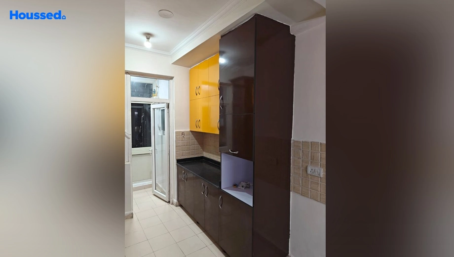 Project Image of 3 BHK Semi-Furnished Flat for Rent in Amrapali Sapphire, Sector 45 - Image 164058