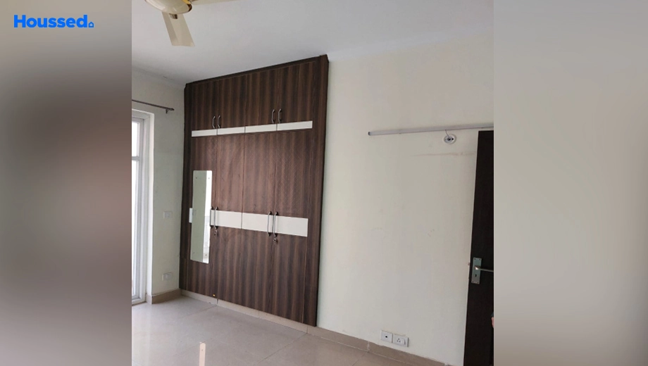 Project Image of 4.5 BHK Flat for Resale in Amrapali Platinum, Sector 119 - Image 164379