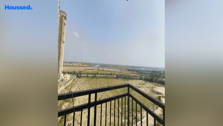 Project Image of 2 BHK Flat for Resale in Live By The Greens, Sector 150 - Image 164736