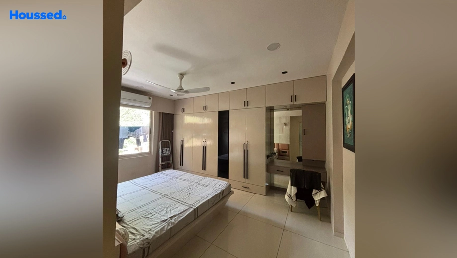 Project Image of 4 BHK Flat for Resale in Shilp Shaligram, Vastrapur - Image 164965