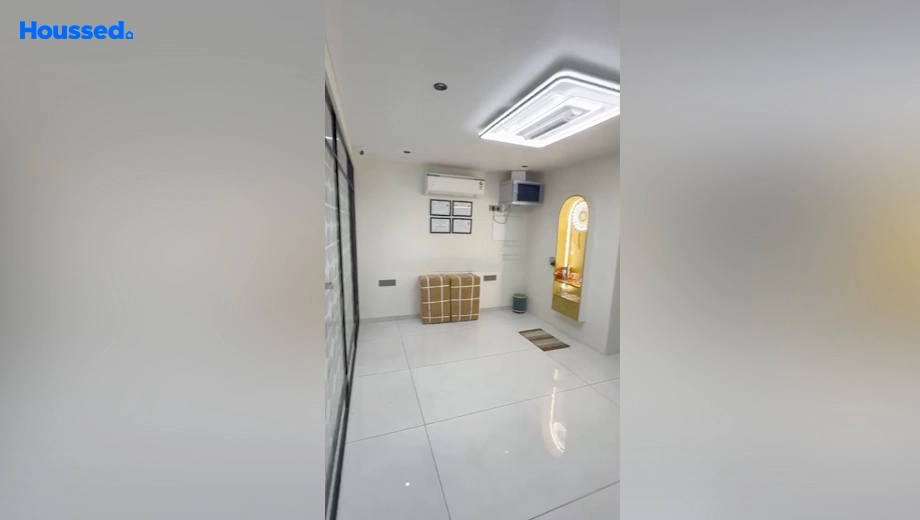 Project Image of Office Space for Rent in Krishna Beacon, Vaishnodevi Circle - Image 165172