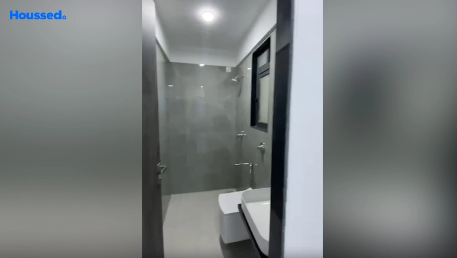 Project Image of 2 BHK Semi-Furnished Flat for Rent in DLH Leo Tower, Andheri West - Image 165294