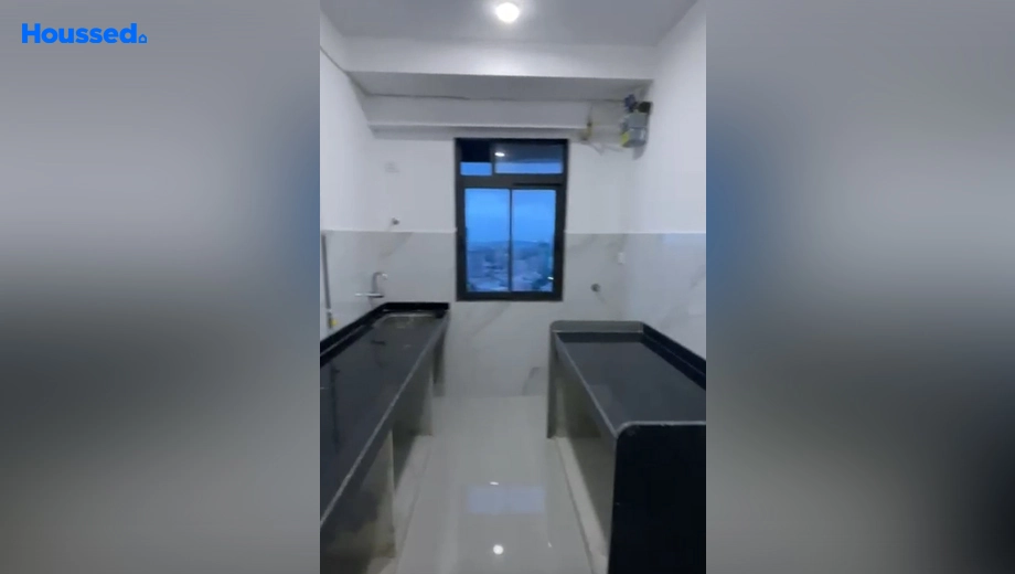 Project Image of 2 BHK Semi-Furnished Flat for Rent in DLH Leo Tower, Andheri West - Image 165299