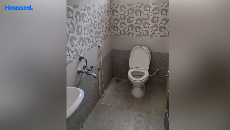 Project Image of 2 BHK Flat for Resale in Saligramam - Image 165586