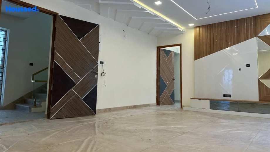 Project Image of 5 BHK House/Villa for Resale in Kottivakkam - Image 165876