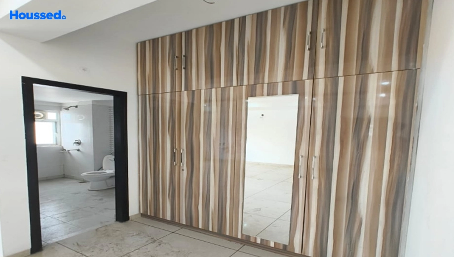 Project Image of 4.5 BHK Flat for Resale in Gulshan Vivante, Sector 137 - Image 165909