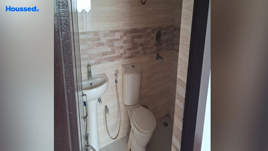 Project Image of 2 BHK Flat for Resale in Amrapali Zodiac, Sector 120 - Image 166477
