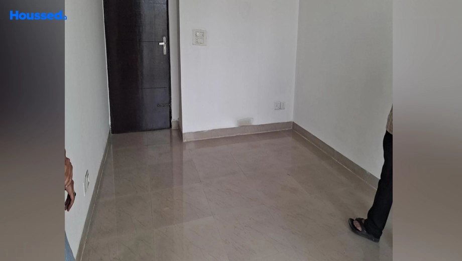 Project Image of 2 BHK Flat for Resale in Amrapali Zodiac, Sector 120 - Image 166475