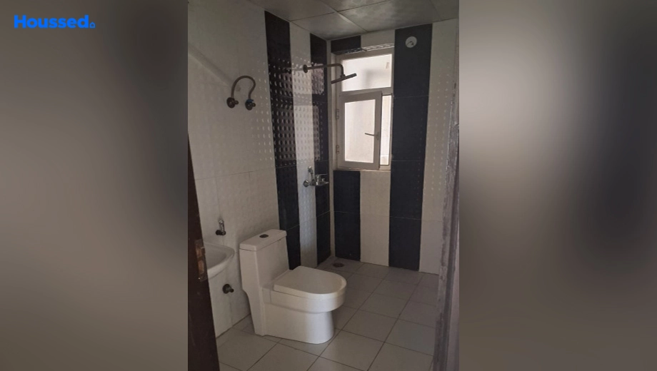 Project Image of 2.5 BHK Flat for Resale in ACE Golfshire, Sector 150 - Image 166549
