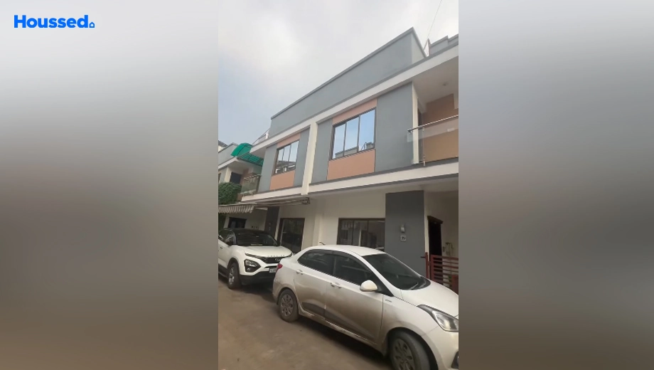 Project Image of 3 BHK House/Villa for Resale in Royal Villa, Makarpura - Image 166903