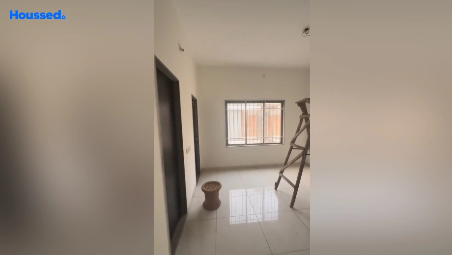 Project Image of 3 BHK House/Villa for Resale in Royal Villa, Makarpura - Image 166905