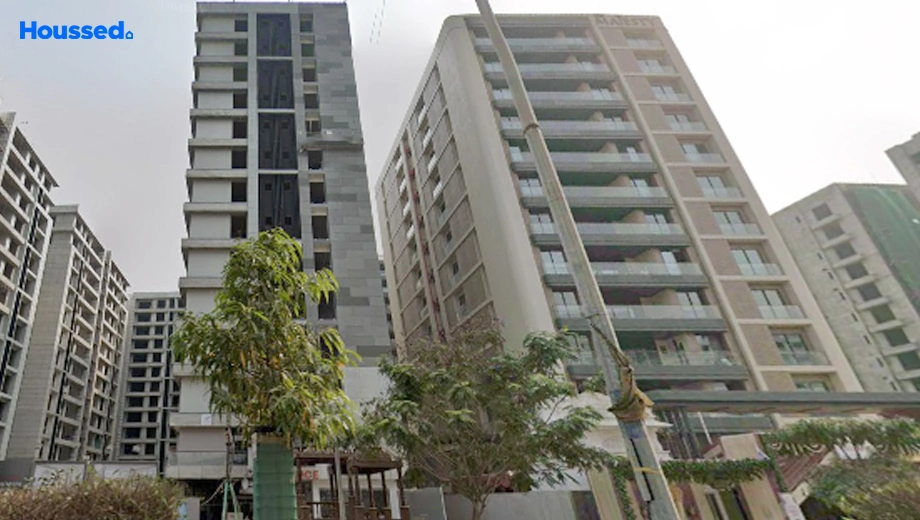 Project Image of 3 BHK Flat for Resale in Bhavya Ambience, Vesu - Image 167343