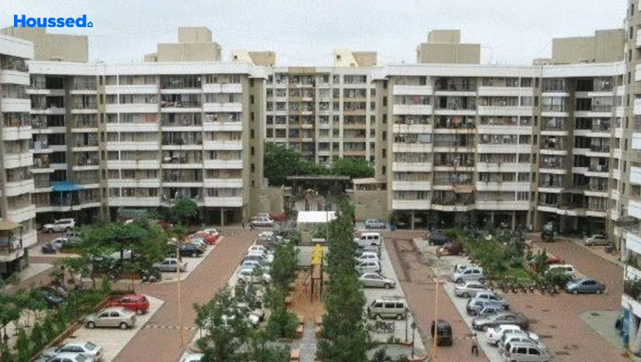 Project Image of 2 BHK Flat for Resale in Evershine Millenium Paradise Phase 2, Kandivali East - Image 168267