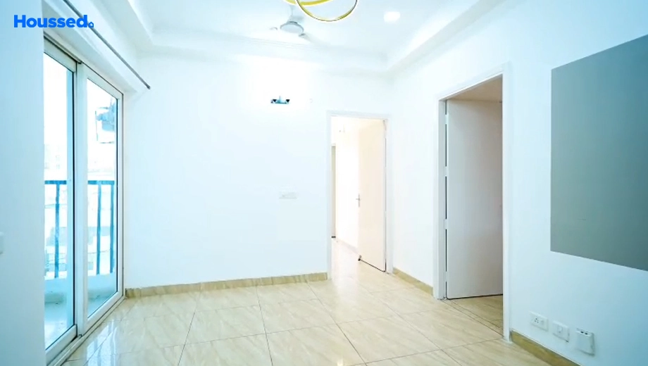 Project Image of 2 BHK Flat for Resale in Gaur City 2 14th Avenue Noida Extention, Greater Noida - Image 170532