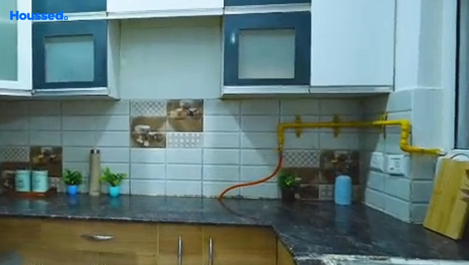 Project Image of 2 BHK Flat for Resale in Gaur City 2 14th Avenue Noida Extention, Greater Noida - Image 170562