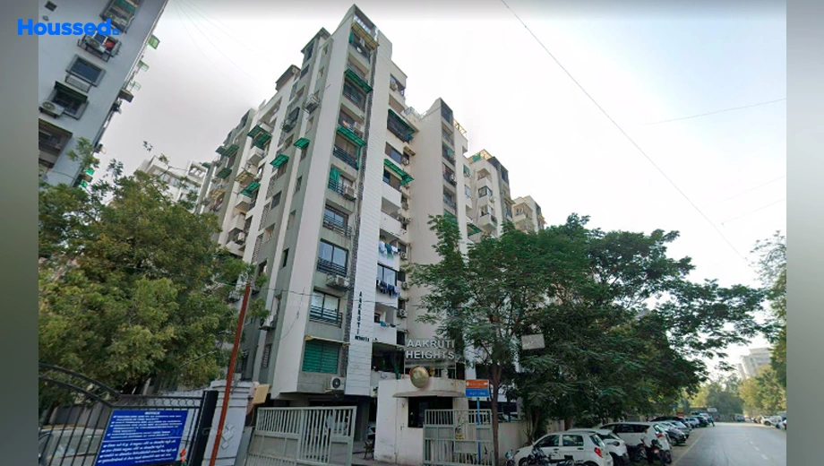 Project Image of 2 BHK Flat for Resale in Aroma Aakruti Heights, Jodhpur Village - Image 170674