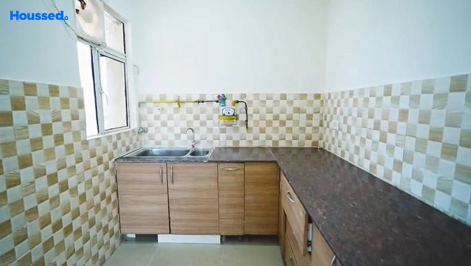 Project Image of 2 BHK Flat for Resale in Gaur City 5th Avenue, Chi 4 - Image 170755