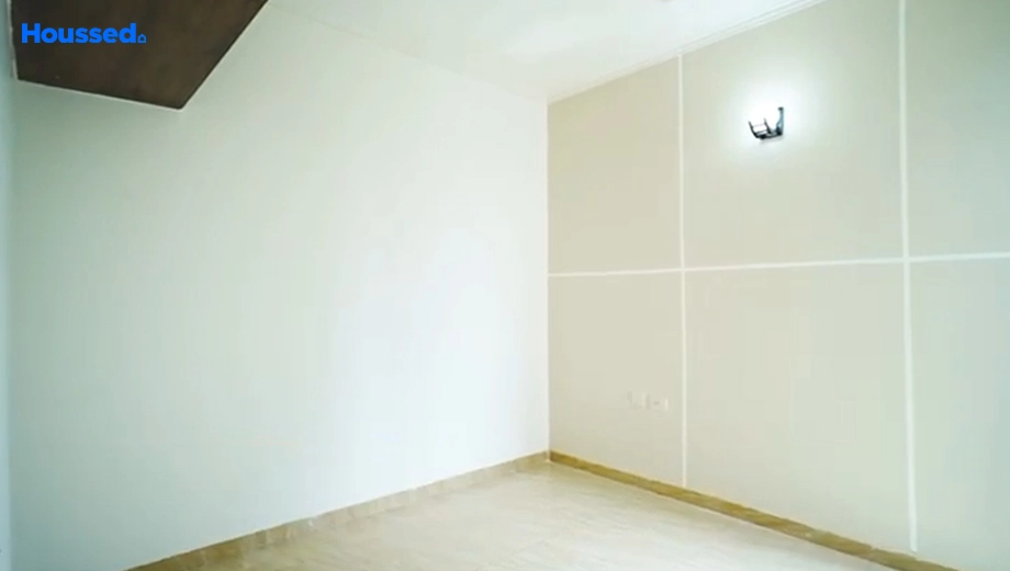 Project Image of 2 BHK Flat for Resale in Gaur City 2 14th Avenue, Noida Extension - Image 170789