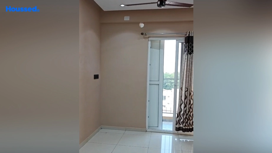 Project Image of 2 BHK Semi-Furnished Flat for Rent in Urbanrise Revolution One, Padur - Image 171110