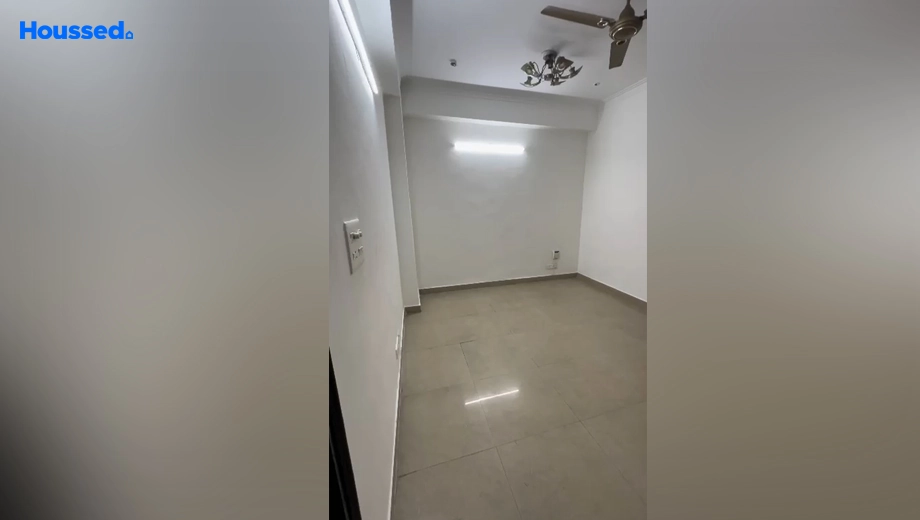 Project Image of 2 BHK Flat for Resale in Bulland Heights, Crossings Republik - Image 171667