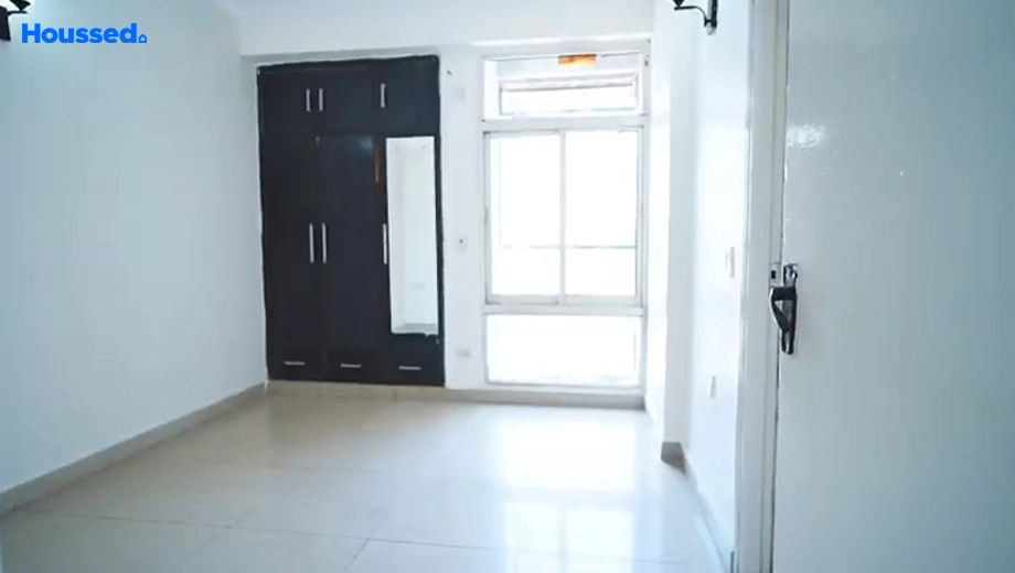 Project Image of 2 BHK Flat for Resale in Mahagun Mascot, Crossings Republik - Image 172126