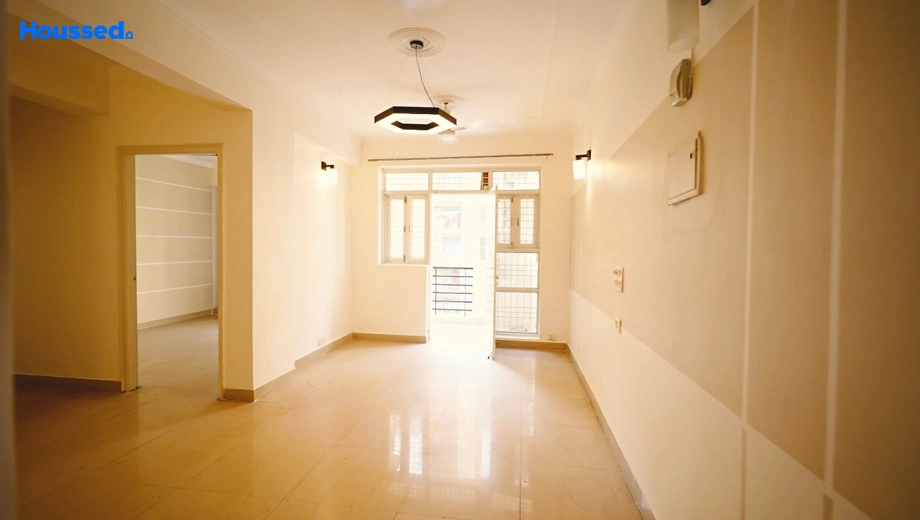Project Image of 2 BHK Flat for Resale in Cosmos Golden Heights, Crossings Republik - Image 172241