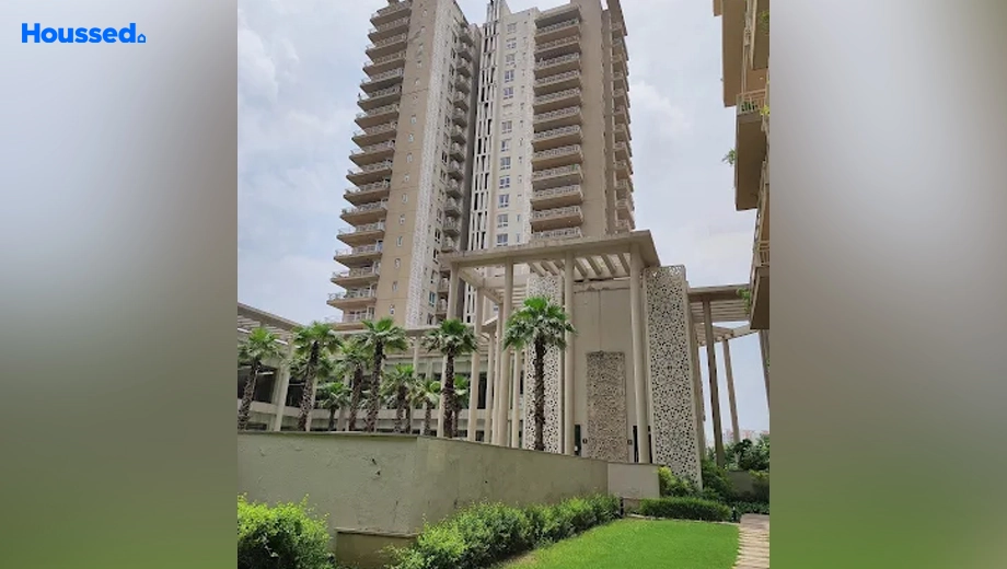 Project Image of 4 BHK Semi-Furnished Flat for Rent in Puri Diplomatic Greens, Sector 111 - Image 172663