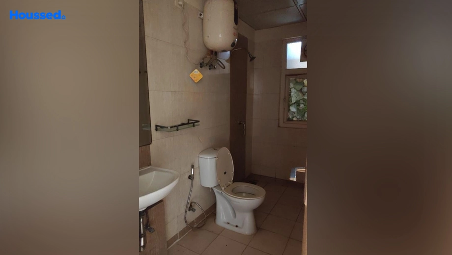 Project Image of 2.5 BHK Semi-Furnished Flat for Rent in Mahindra Aura, Sector 110 A - Image 172696