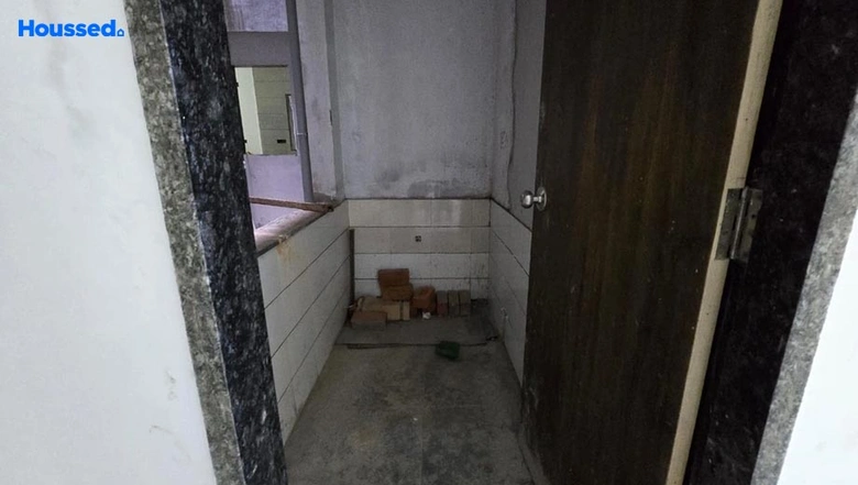 Project Image of 2 BHK Flat for Resale in Sama Savli Road - Image 8921