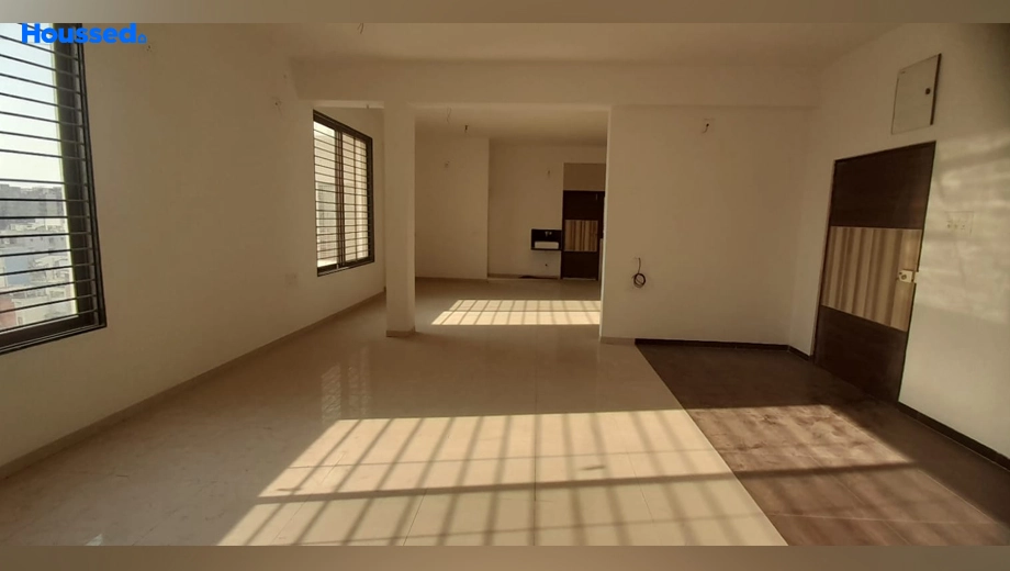 Project Image of 4 BHK Flat for Resale in Shapath Flat, Gotri - Image 173068