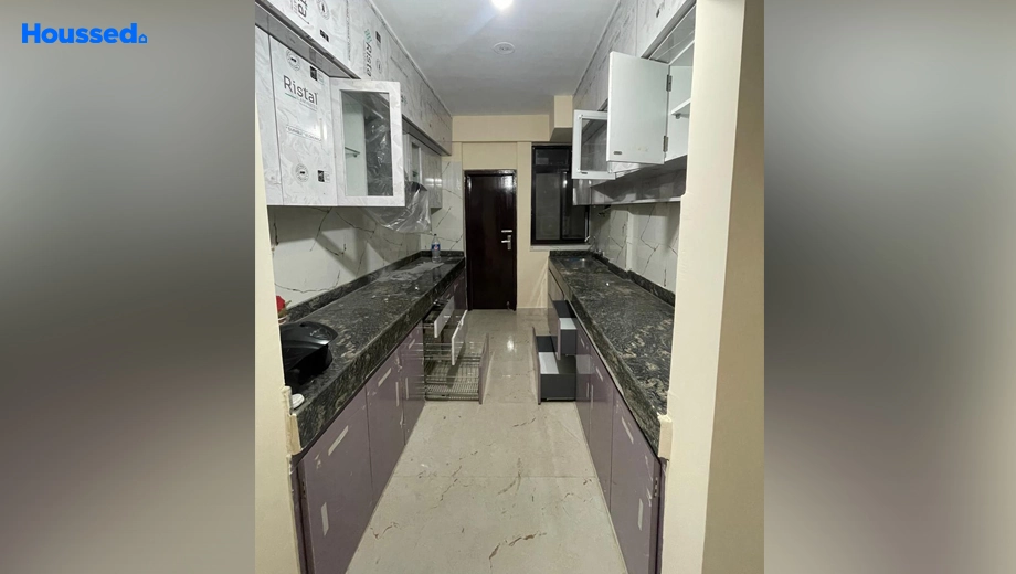 Project Image of 3 BHK Semi-Furnished Flat for Rent in Shri Girindranath Apartment, Morabadi - Image 173700