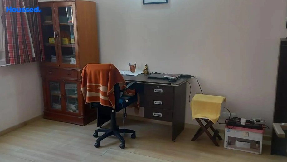 Project Image of 6 BHK Flat for Resale in Prerna Housing Society, Girish Park - Image 175541