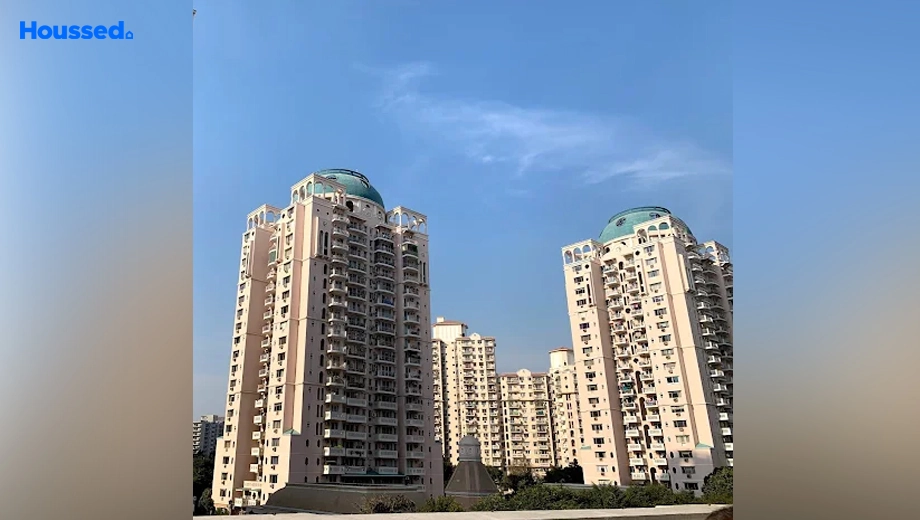 Project Image of 4 BHK Semi-Furnished Flat for Rent in DLF Trinity Towers, DLF Phase 5 - Image 176857