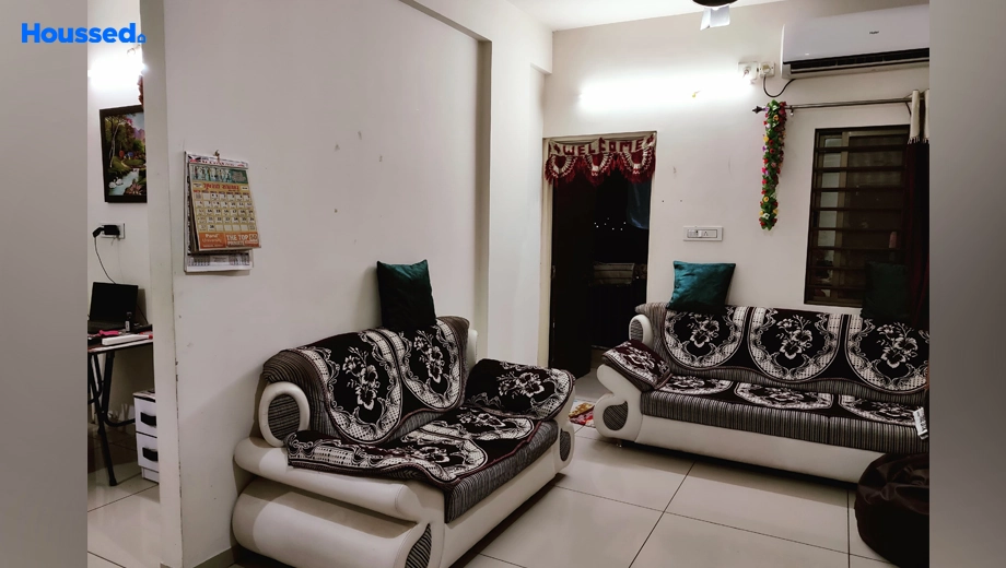 Project Image of 2 BHK Flat for Resale in Shrimay Rajratna Platina, Waghodia Road - Image 176920