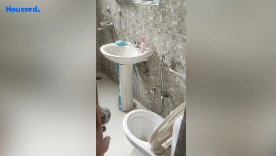 Project Image of 2 BHK Flat for Resale in Rajaji Puram - Image 177034