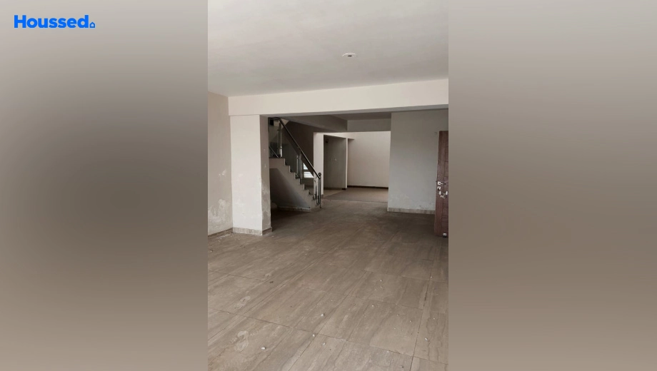 Project Image of 5 BHK Penthouse for Resale in Luv Kush Apartment, Pahartoli - Image 179286